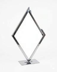 Silver diamond shaped centerpiece 