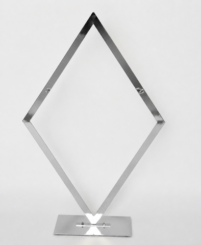 Silver diamond shaped centerpiece 