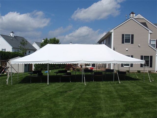 20x40 Deluxe Pole Tent Package (Seats 64)
