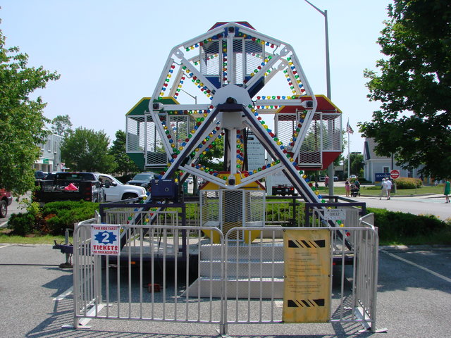 Kiddie Ferris Wheel
