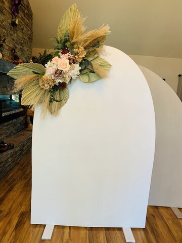 Backdrop flower arrangement