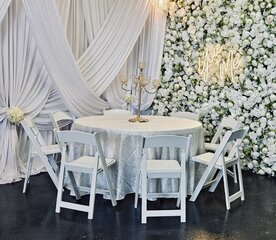 PACKAGE 8 RESIN CHAIRS-1 ROUND TABLE 60”- TBC