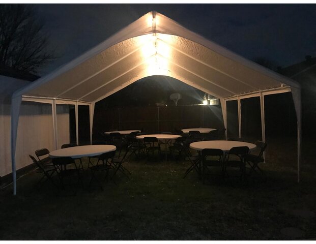 20 X 20 Tent with Overhead Lights