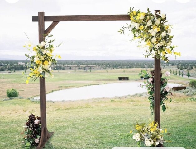 WOODEN WEDDING ARCH