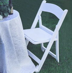 WHITE RESIN CHAIRS 