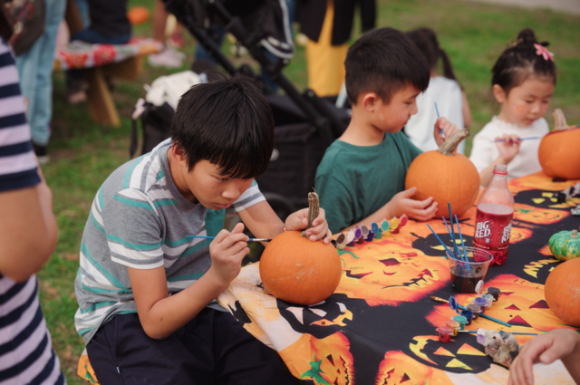 Pumpkin patch painting