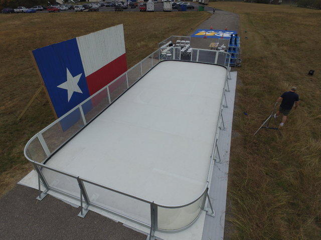 Ice skating rink (20'X40')