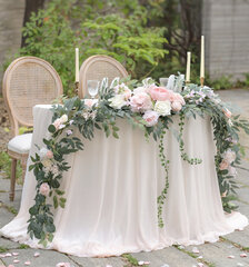 Sweetheart Table 