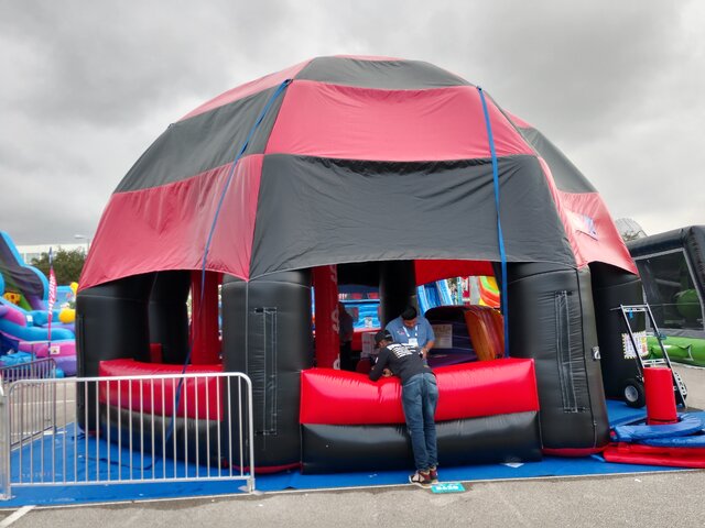 MEGA DOME PARTY TENT