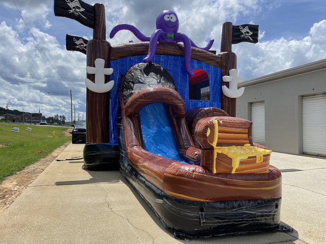 Pirate Plunge Combo WET or DRY/ W Splash Pad