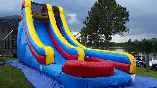 20' Screamer Waterslide