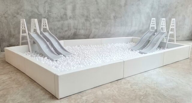 Ultimate Ball Pit Square