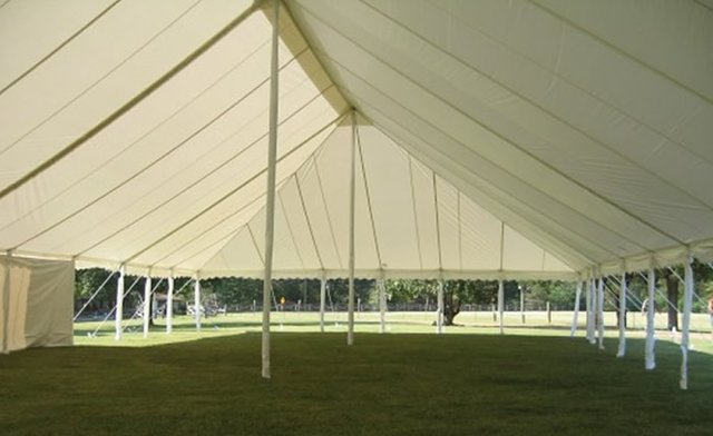 40 x 70 - Pole Tent