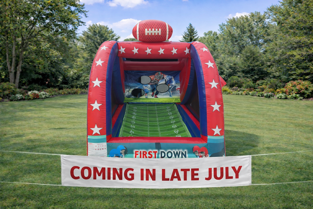 Sports Mania Football Toss 