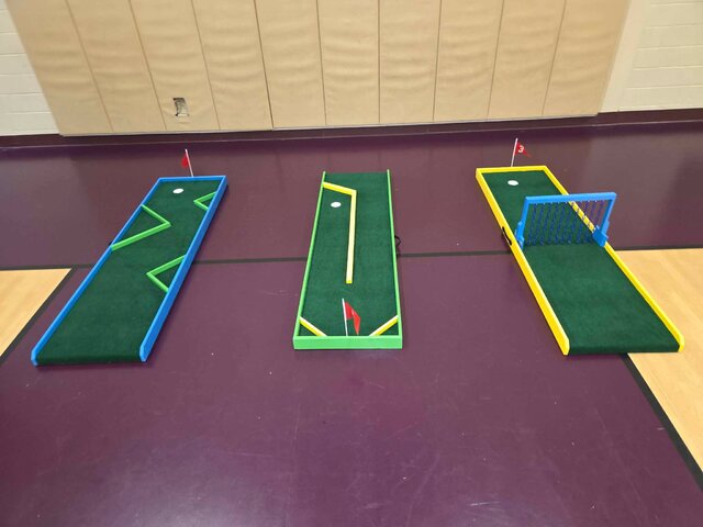 3 Hole Mini Putt Putt Golf