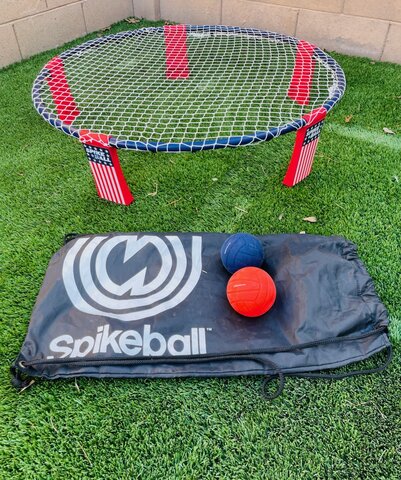 Spike ball