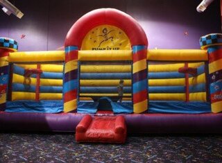 Bouncing Basketball Court