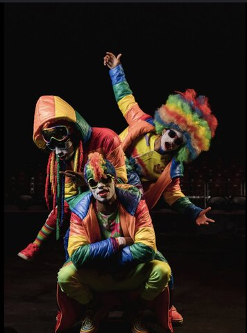 BJ’s dancing clowns