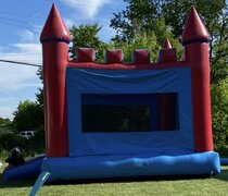 Blue castle bouncer