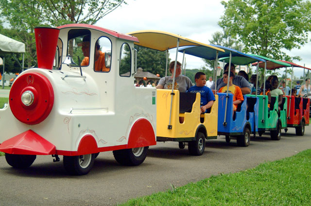 trackless train rentals toledo ohio