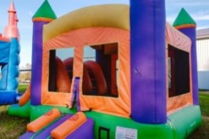 bounce house rentals in Alamo Heights