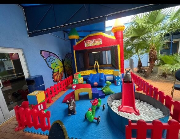 10x10 toddler with play zone 