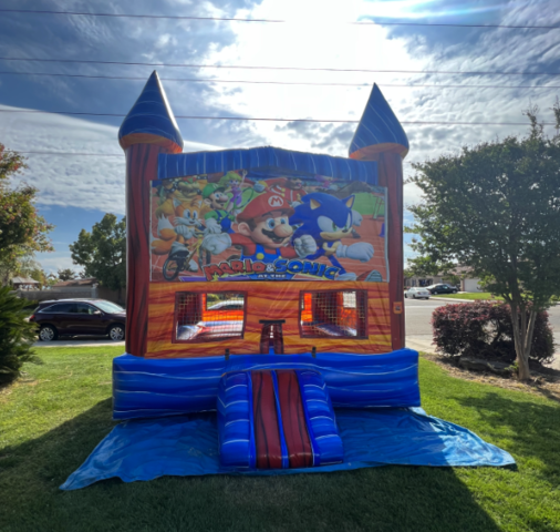 MARIO AND SONIC BOUNCE HOUSE WITH MINI BASKETBALL HOOP