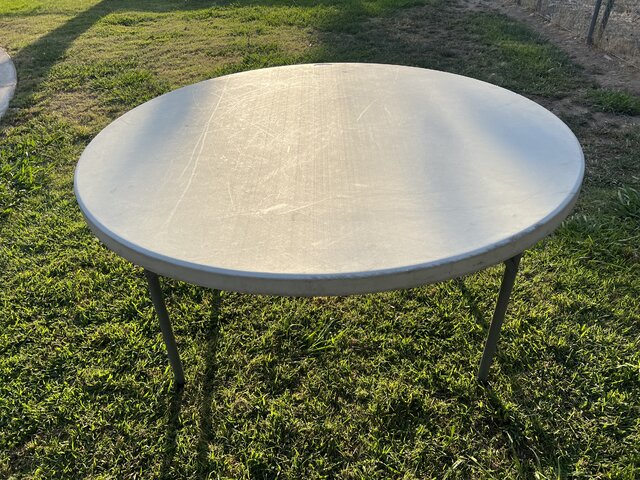 ROUND TABLE (RENTAL)