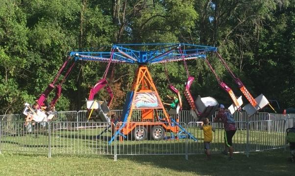 Amusement Carnival Swing Ride