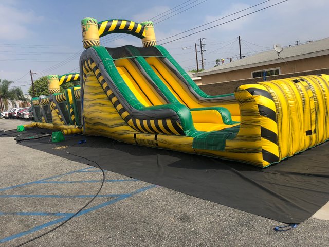NEW Toxic Eliminator Obstacle Course w/ Slide 72' long