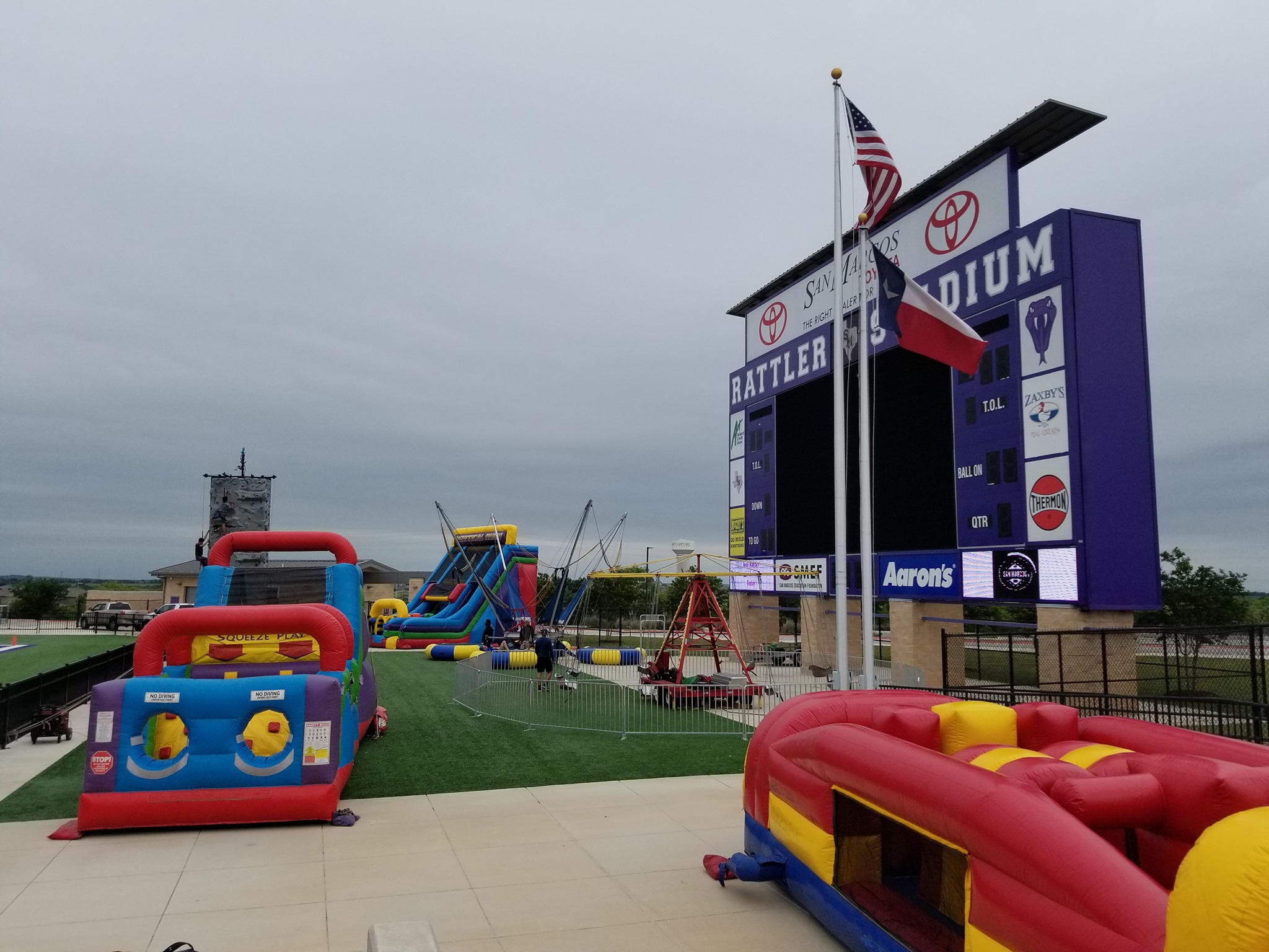 Froggy Hops Bounce House Rentals