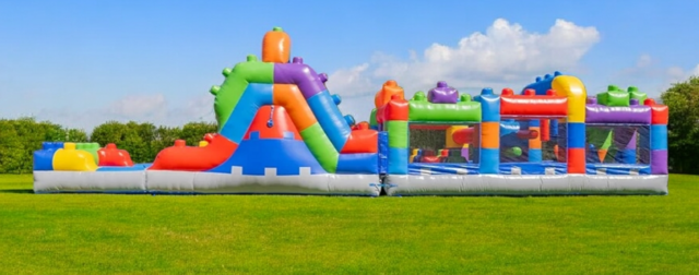 *NEW 43ft Legos WET Two Lane Obstacle Course - UNIT 444