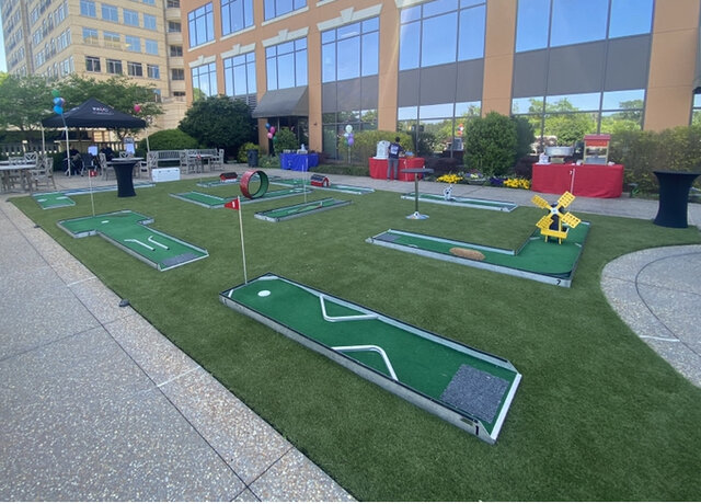 Deluxe 9 Hole Mini Golf with Obstacles