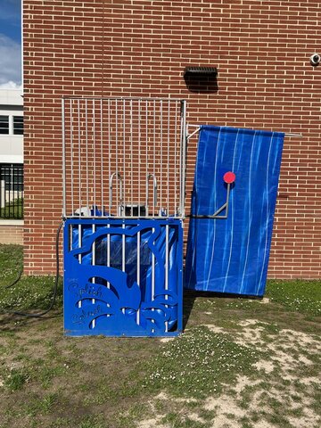 Dunk Tank Blue