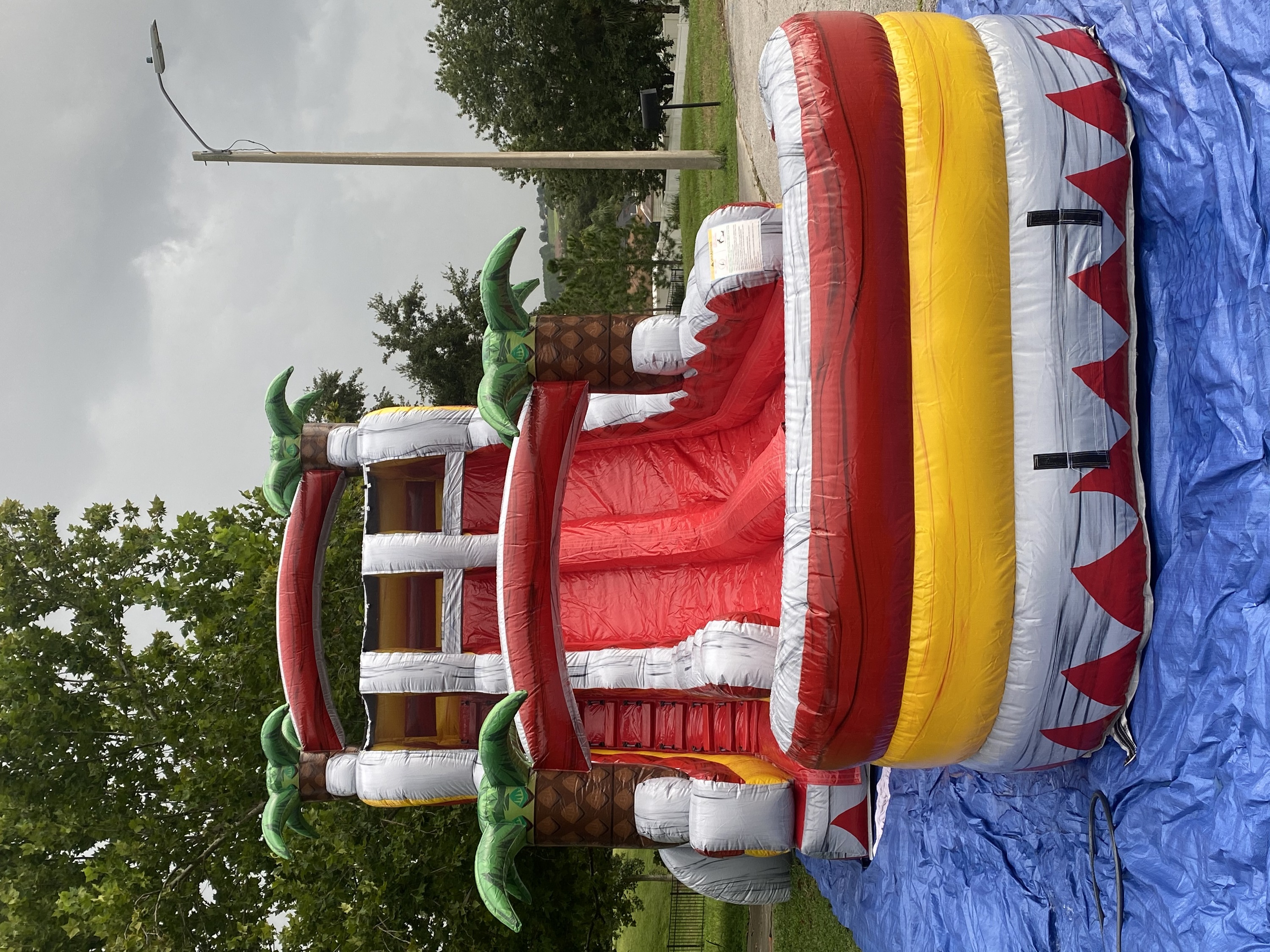 BACKYARD BOUNCE LLC bounce house rentals and slides for parties in Clermont