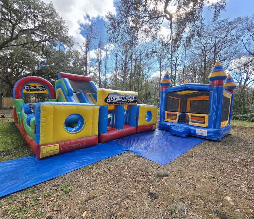 Casa de brinco castillo inflable y carrera de obstáculos en Saint Cloud, FL