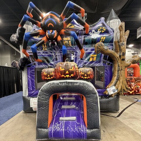 Halloween Creepy Crawly Mansion
