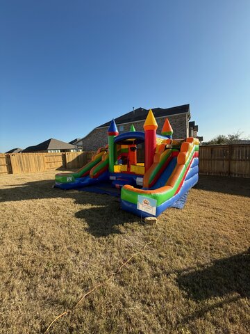 Double slide bounce house 