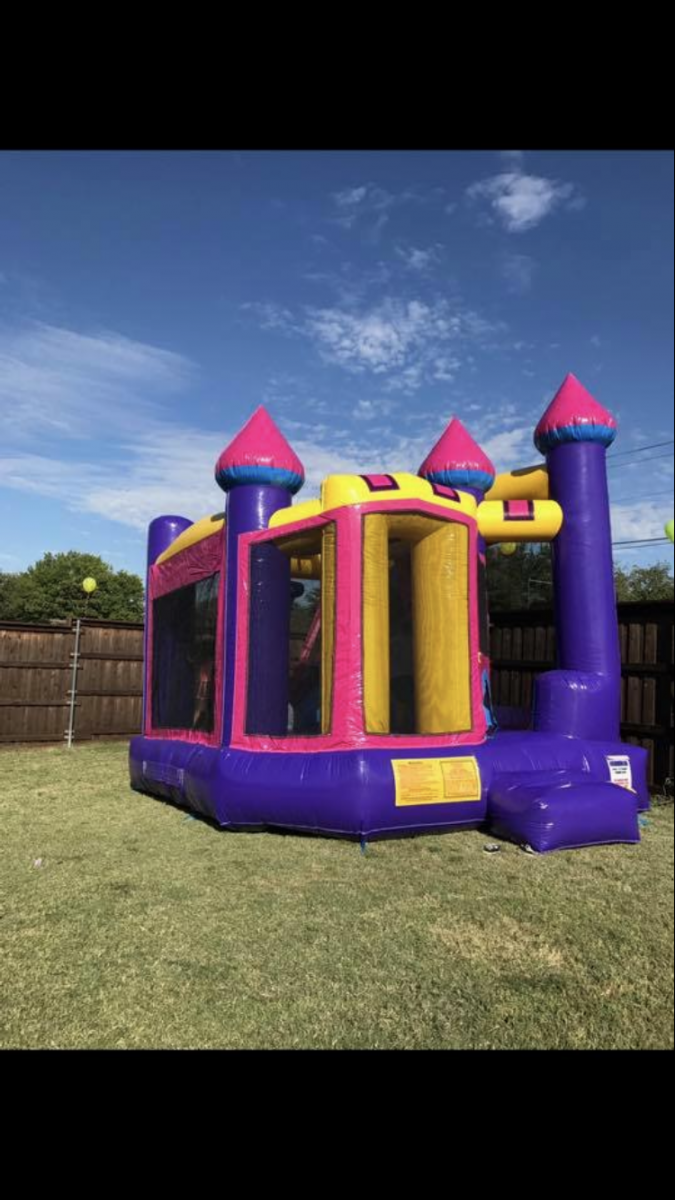 Dream Castle 4in1 Combo Bounce Universe Party Rentals, LLC