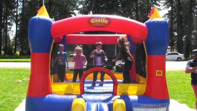 inflatable castle bouncy house