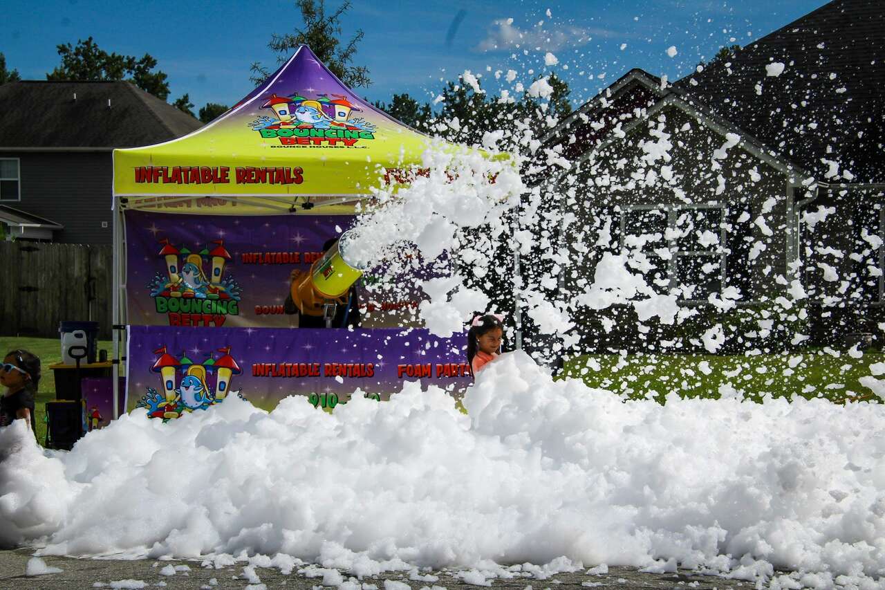 outdoor foam cannon party