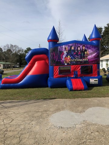 Disney Descendants 7' Double Lane Dry Slide With Bounce House