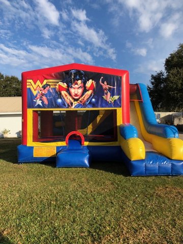 Wonder Woman 7N1 Inflatable Combo Fun Jump