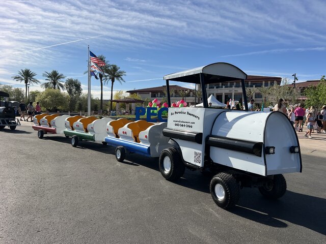 Modern Deluxe Trackless Train