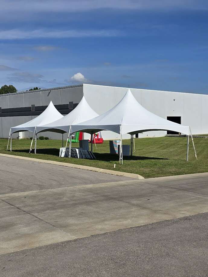 the best tent rentals Waynesboro, TN