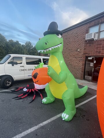 Dinosaur & Pumpkin