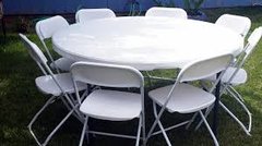 5 Round Tables & Chairs