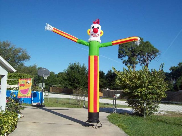 Clown Air Dancer<br> $40 Delivery fee if rented by itself