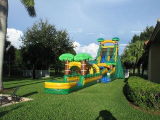 22Ft Tropical Plunge