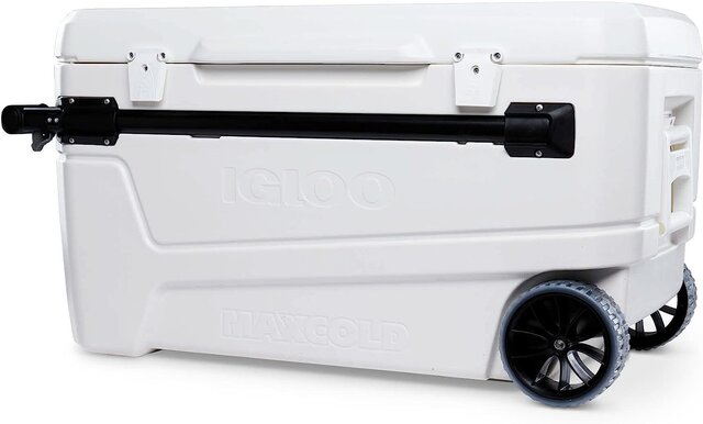 110 QT Igloo Sportsman Wheeled Cooler